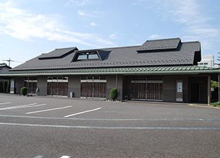 金属和瓦 カナメルーフ-1